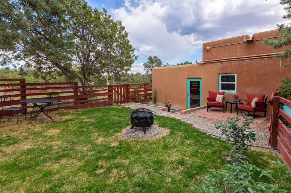 Pet Friendly Pinon Heaven Bed and Breakfast Canada de los Alamos Exteriör bild