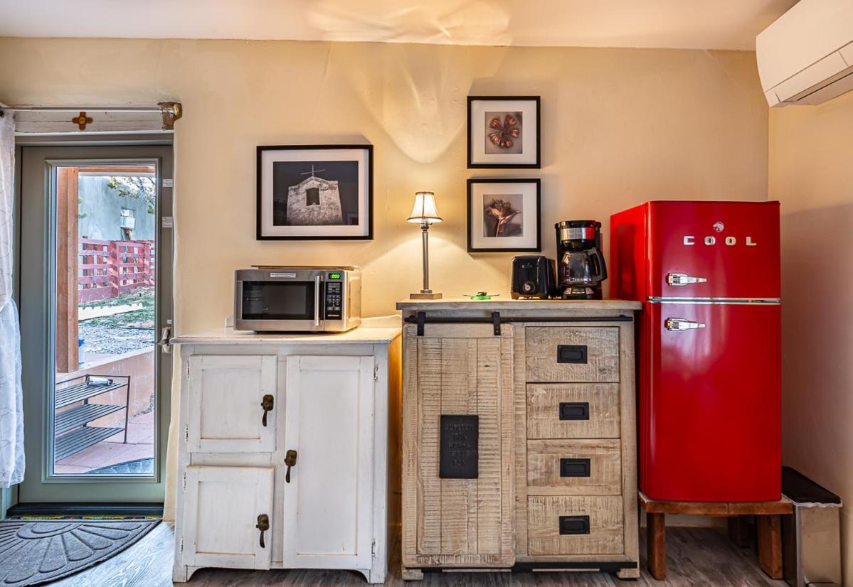 Pet Friendly Pinon Heaven Bed and Breakfast Canada de los Alamos Exteriör bild