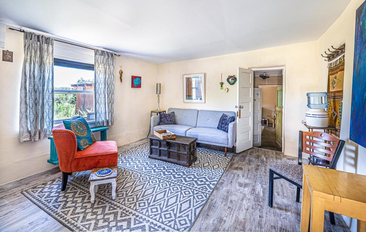 Pet Friendly Pinon Heaven Bed and Breakfast Canada de los Alamos Exteriör bild